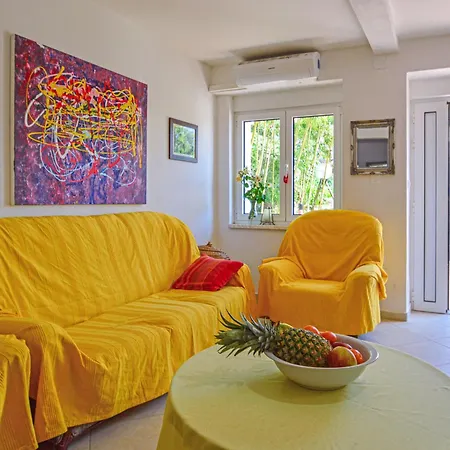 Apartment Andrea By Interhome