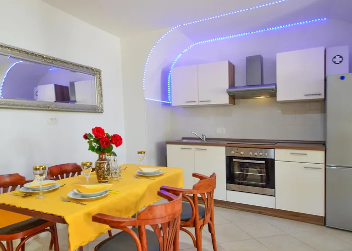 Apartment Andrea By Interhome *