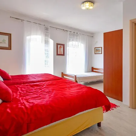 Apartament Andrea By Interhome