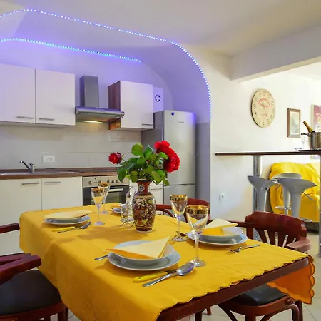 Andrea By Interhome Apartman *